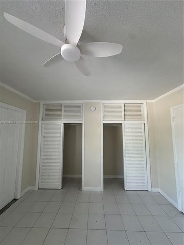 2918 Funston Street 33B, Hollywood, FL 33020