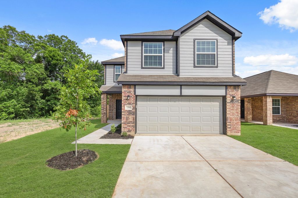 1500 Romans Road, Ennis, TX 75119