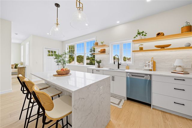 27 SOAR Way, Newport, RI 02840