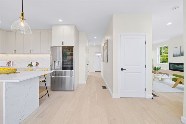 27 SOAR Way, Newport, RI 02840