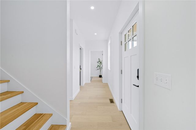 27 SOAR Way, Newport, RI 02840