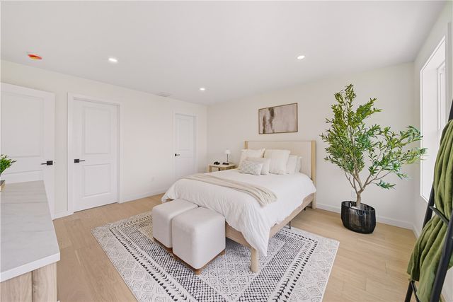 27 SOAR Way, Newport, RI 02840