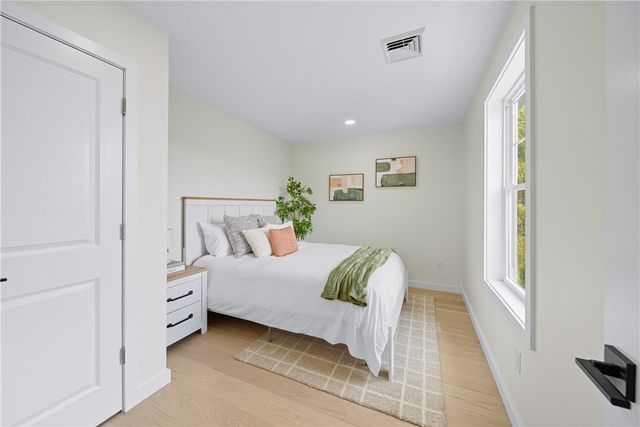 27 SOAR Way, Newport, RI 02840