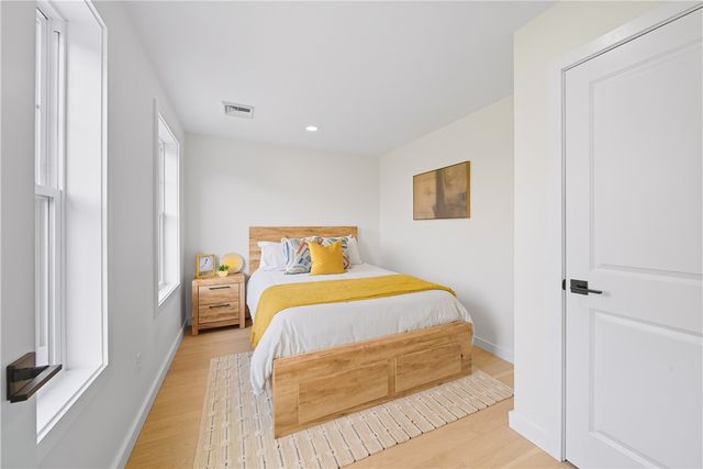 27 SOAR Way, Newport, RI 02840