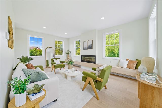 27 SOAR Way, Newport, RI 02840