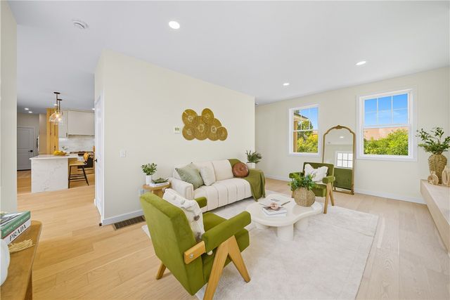 27 SOAR Way, Newport, RI 02840