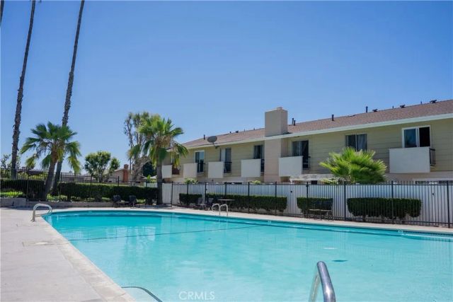 1192 Mitchell 3, Tustin, CA 92780