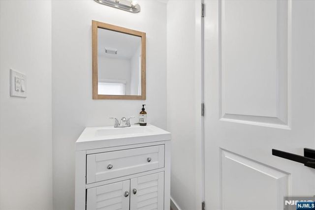 125 Park Avenue, Morris Township, NJ 07960