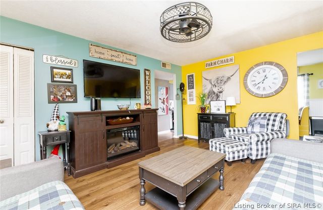 2510 Bishop Circle, Jeffersonville, IN 47130