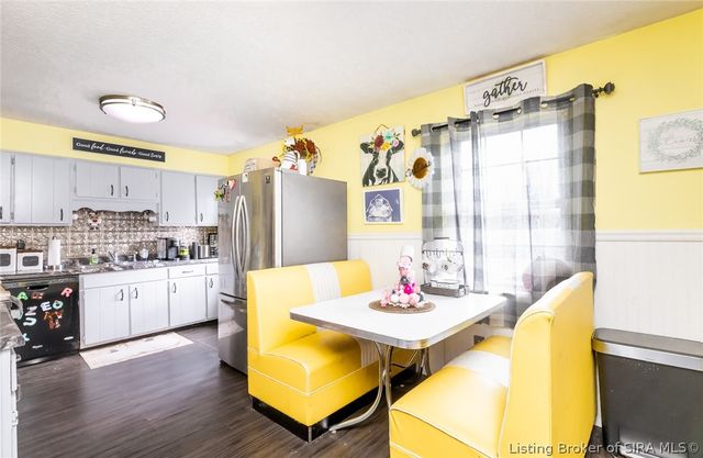 2510 Bishop Circle, Jeffersonville, IN 47130