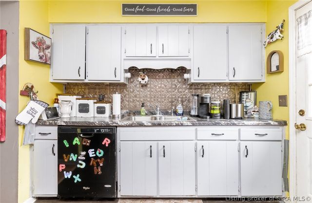 2510 Bishop Circle, Jeffersonville, IN 47130