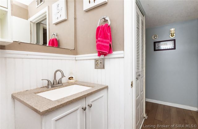 2510 Bishop Circle, Jeffersonville, IN 47130