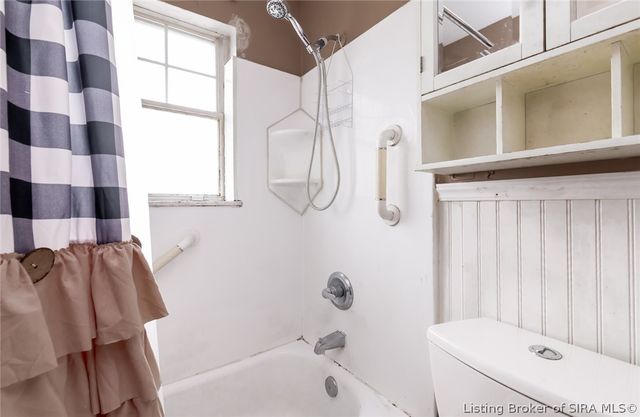 2510 Bishop Circle, Jeffersonville, IN 47130