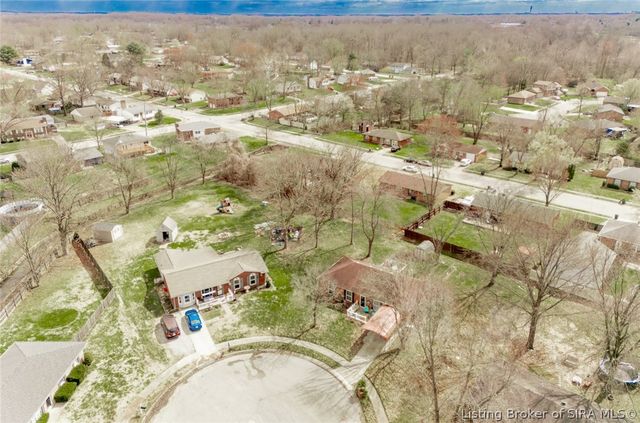 2510 Bishop Circle, Jeffersonville, IN 47130