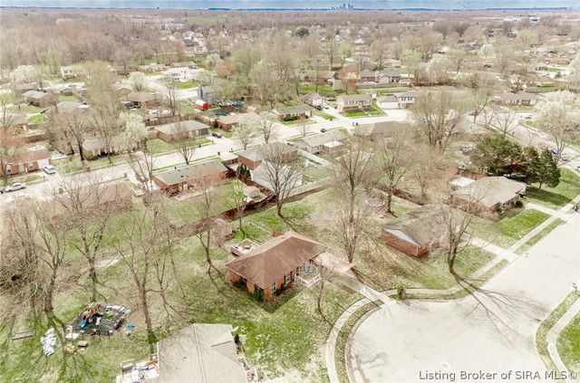 2510 Bishop Circle, Jeffersonville, IN 47130