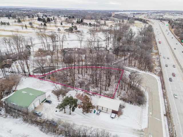 10 GOLF TERRACE COURT, Appleton, WI 54914