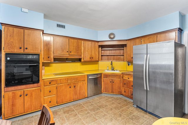 290 Park Hill Avenue, Yonkers, NY 10705