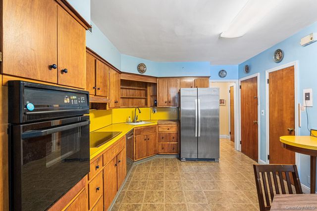 290 Park Hill Avenue, Yonkers, NY 10705