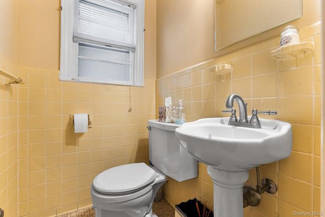 290 Park Hill Avenue, Yonkers, NY 10705