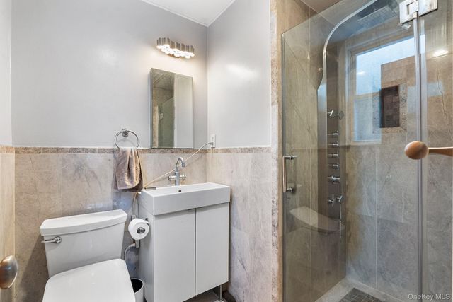 290 Park Hill Avenue, Yonkers, NY 10705