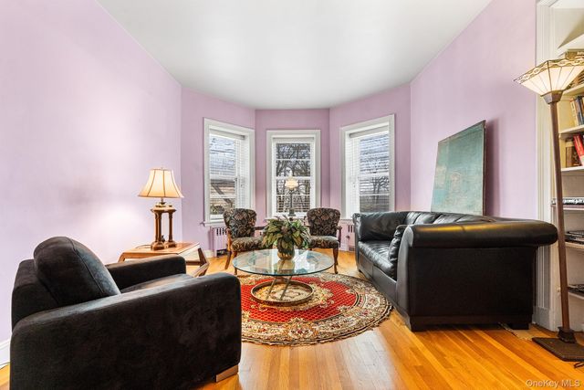 290 Park Hill Avenue, Yonkers, NY 10705