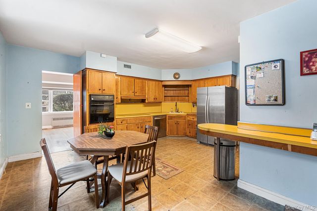 290 Park Hill Avenue, Yonkers, NY 10705