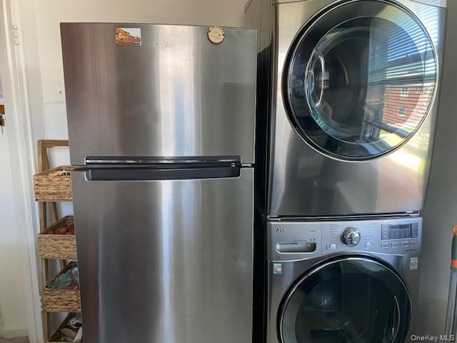 260-11 73rd Avenue E-2, Glen Oaks, NY 11004
