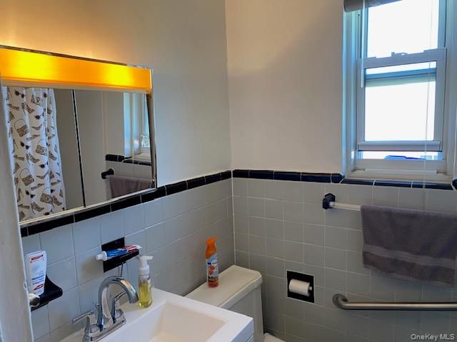 260-11 73rd Avenue E-2, Glen Oaks, NY 11004