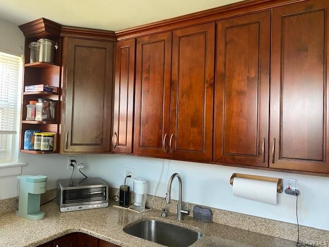 260-11 73rd Avenue E-2, Glen Oaks, NY 11004