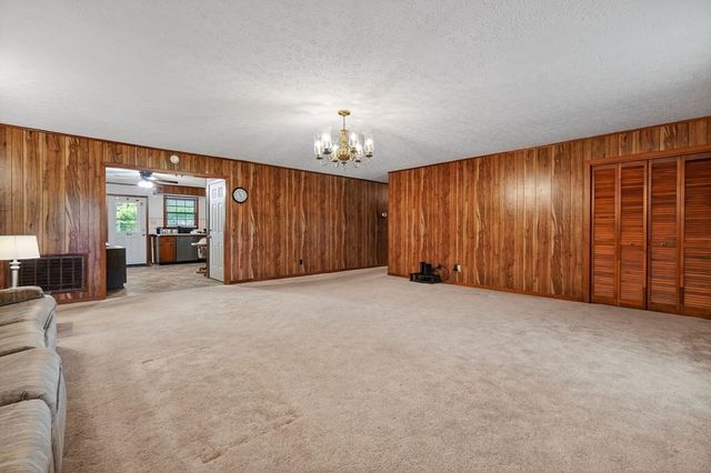 460 Petite Dr, Cookeville, TN 38501