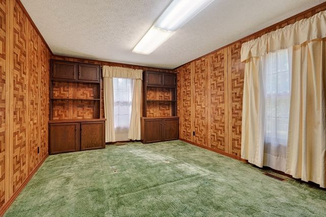 460 Petite Dr, Cookeville, TN 38501