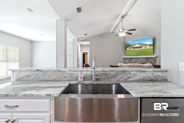 8552 March Road, Irvington, AL 36544