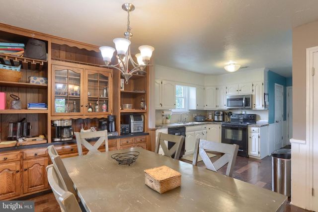 747 BARBARA ANN DR, Lebanon, PA 17046