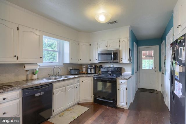 747 BARBARA ANN DR, Lebanon, PA 17046