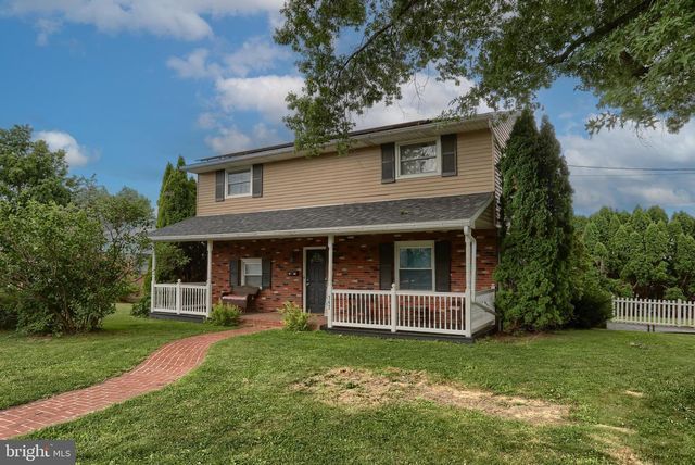747 BARBARA ANN DR, Lebanon, PA 17046