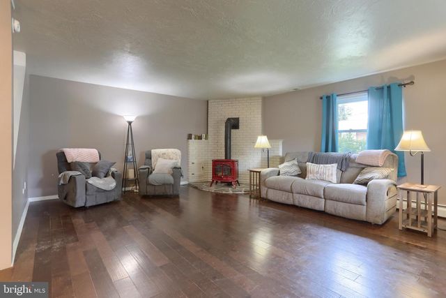 747 BARBARA ANN DR, Lebanon, PA 17046