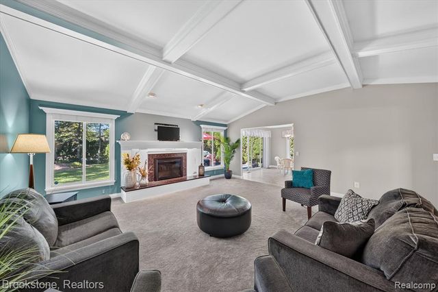 11921 Raintree Court, Shelby Twp, MI 48315
