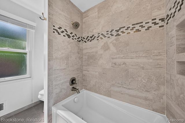 11921 Raintree Court, Shelby Twp, MI 48315