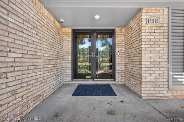 11921 Raintree Court, Shelby Twp, MI 48315