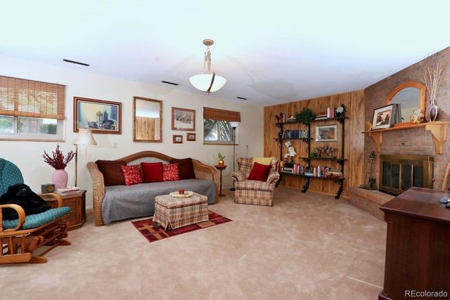 2114 Agate Court, Loveland, CO 80538