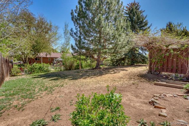 2114 Agate Court, Loveland, CO 80538