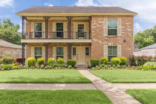 16422 Brookvilla Drive, Houston, TX 77059