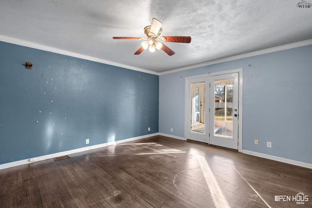 2415 ELLINGHAM DRIVE, Wichita Falls, TX 76308