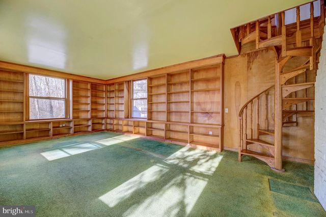 25 ELM RIDGE RD, Pennington, NJ 08534