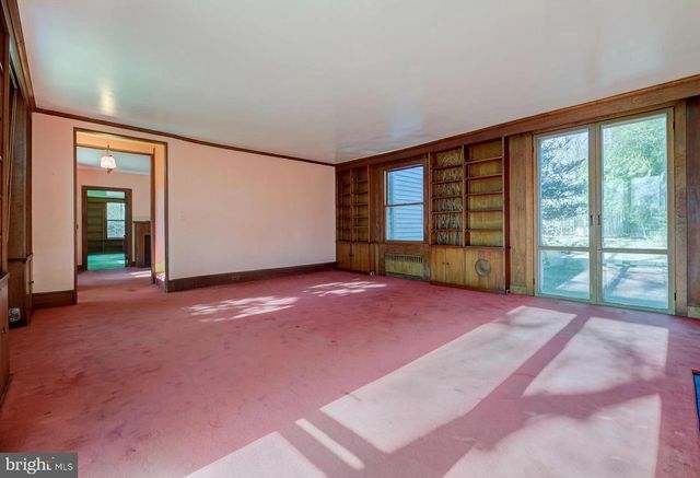 25 ELM RIDGE RD, Pennington, NJ 08534