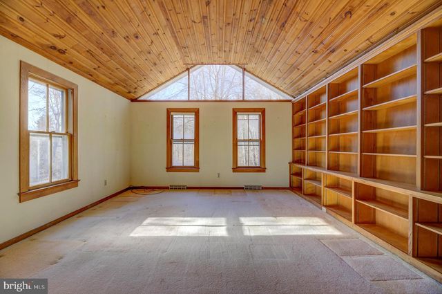 25 ELM RIDGE RD, Pennington, NJ 08534