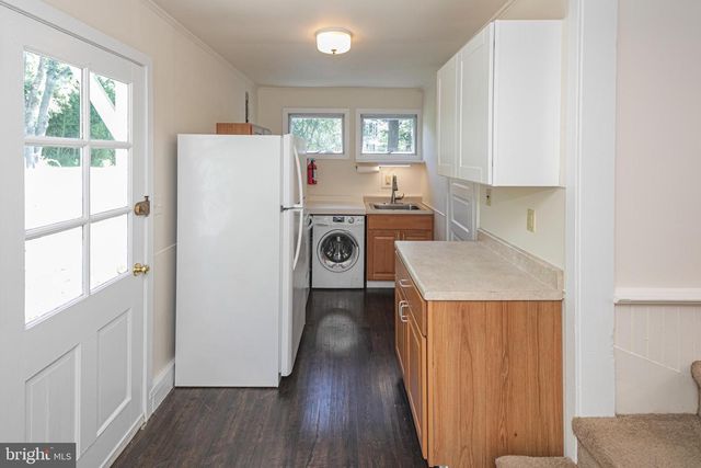 25 ELM RIDGE RD, Pennington, NJ 08534