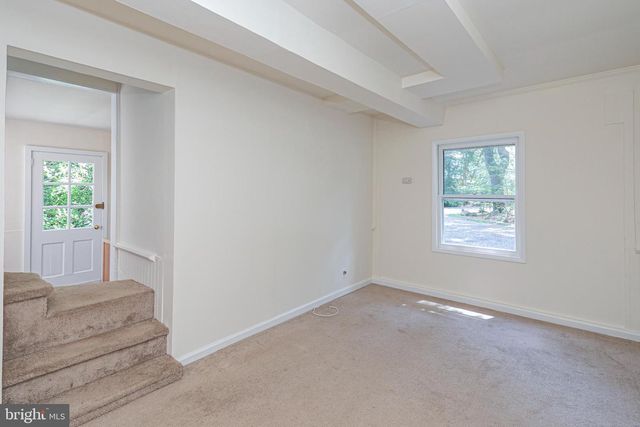 25 ELM RIDGE RD, Pennington, NJ 08534