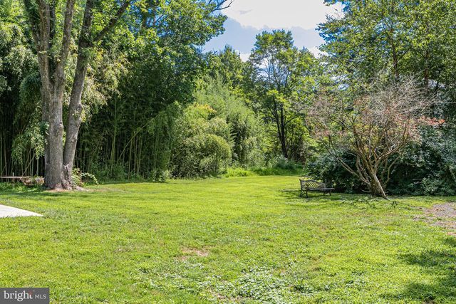 25 ELM RIDGE RD, Pennington, NJ 08534