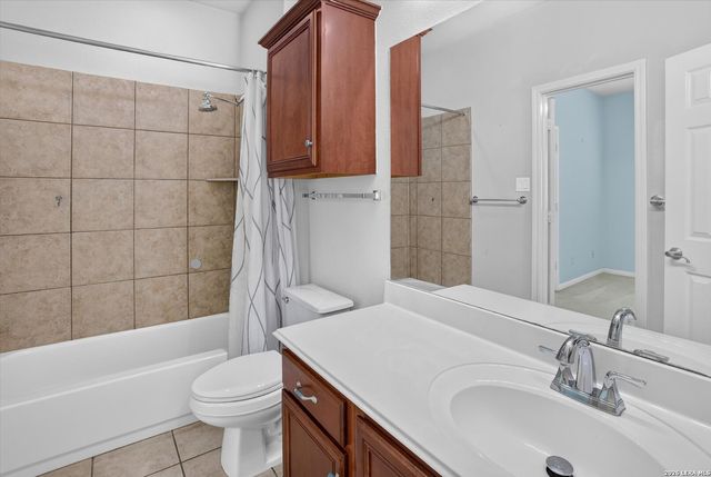 3206 Roan Valley, San Antonio, TX 78259